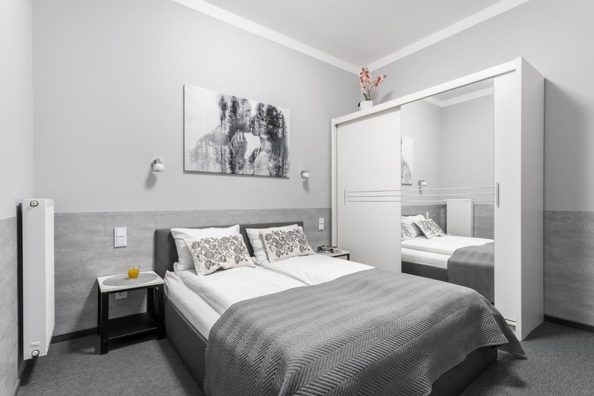 Primero Elegant Apartments Krakow Old Town Экстерьер фото